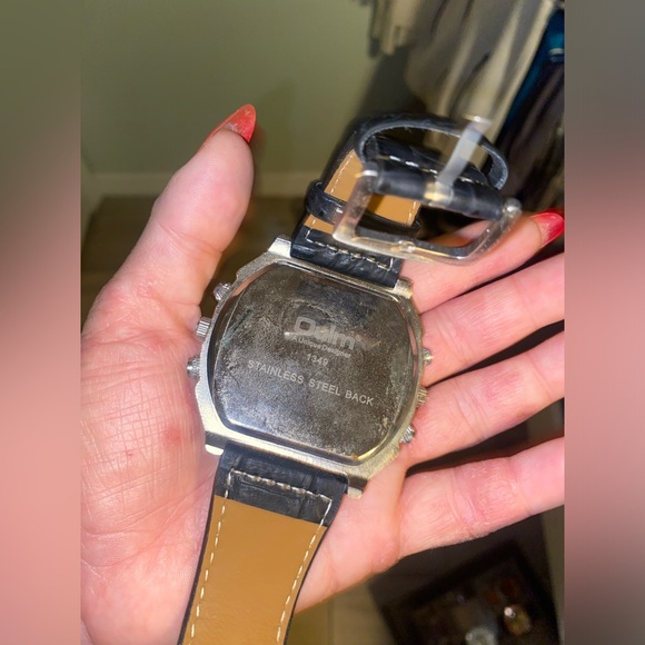 OULM Dual Time Zone Watch – James Bond Style – Waterproof - Picture 4 of 5